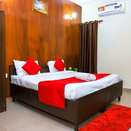 Hotel Global Inn By Quality Inn Nowe Delhi Zewnętrze zdjęcie