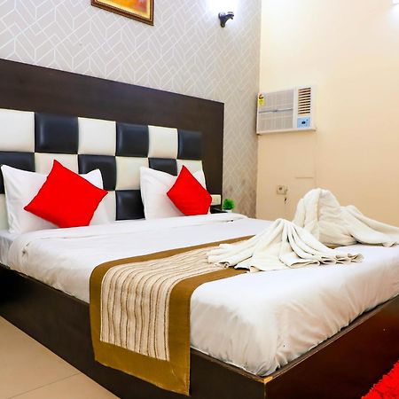 Hotel Global Inn By Quality Inn Nowe Delhi Zewnętrze zdjęcie