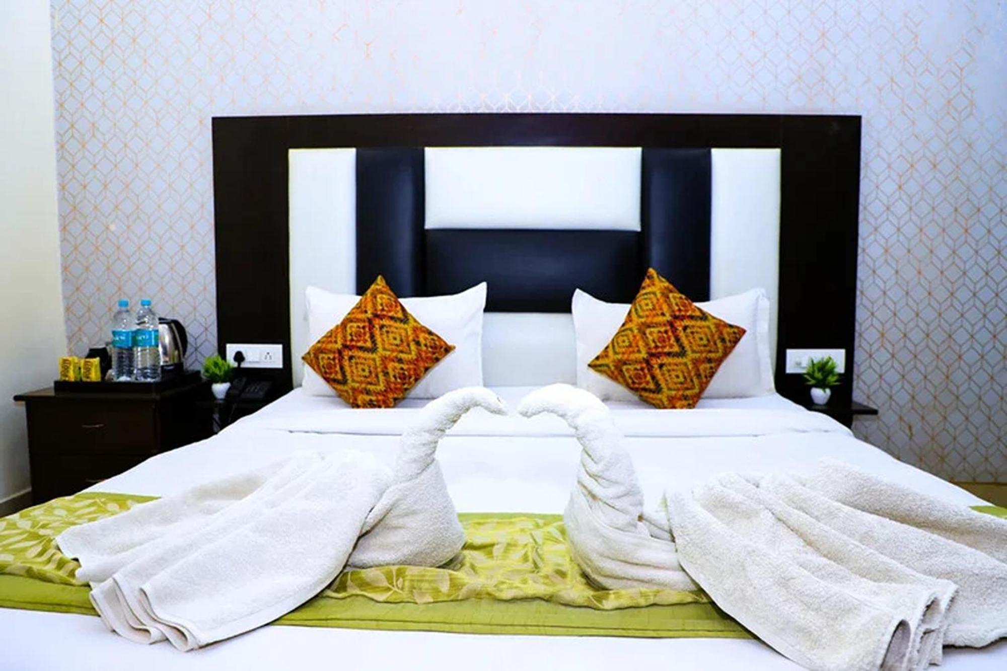 Hotel Global Inn By Quality Inn Nowe Delhi Zewnętrze zdjęcie