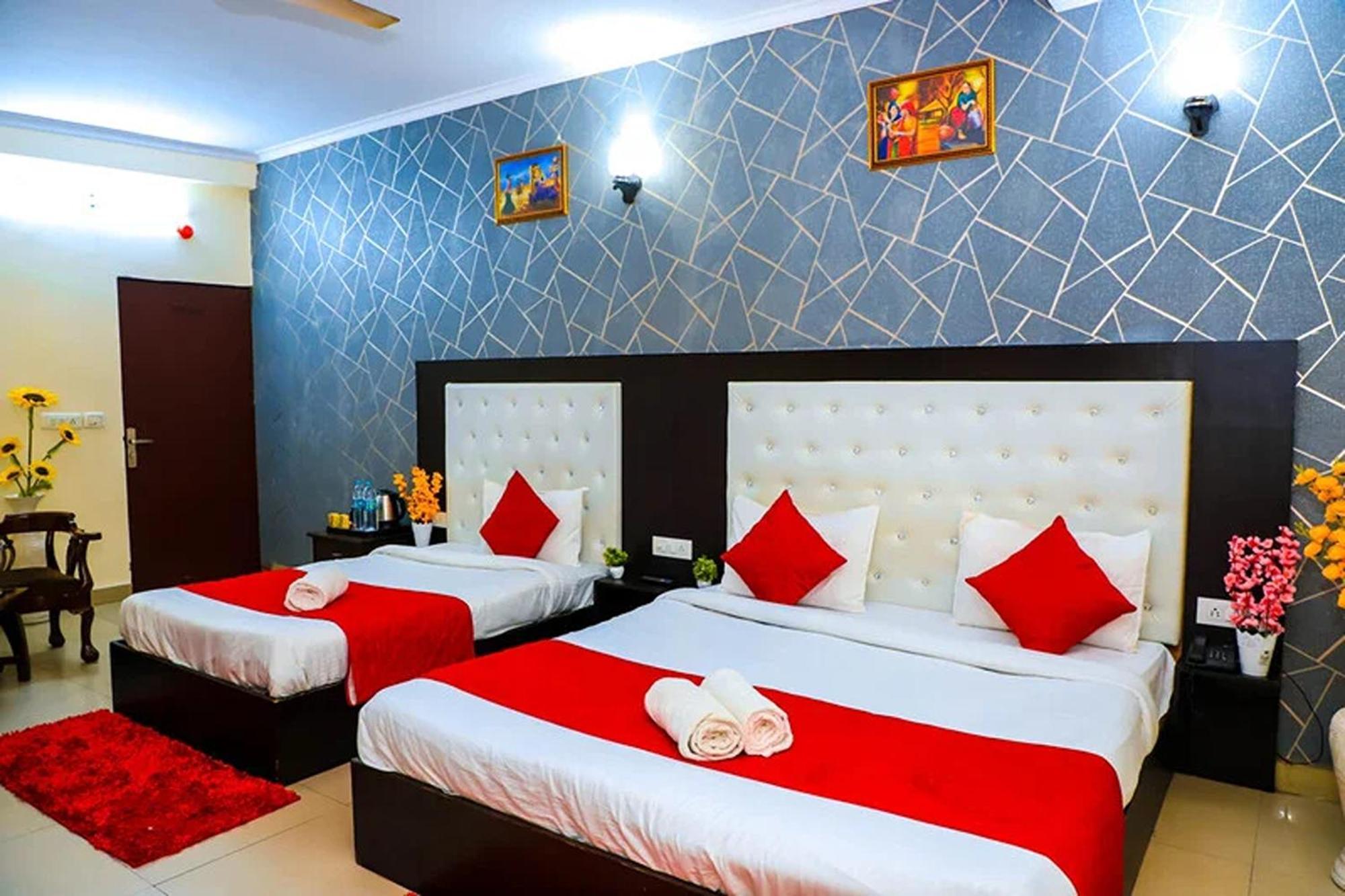 Hotel Global Inn By Quality Inn Nowe Delhi Zewnętrze zdjęcie