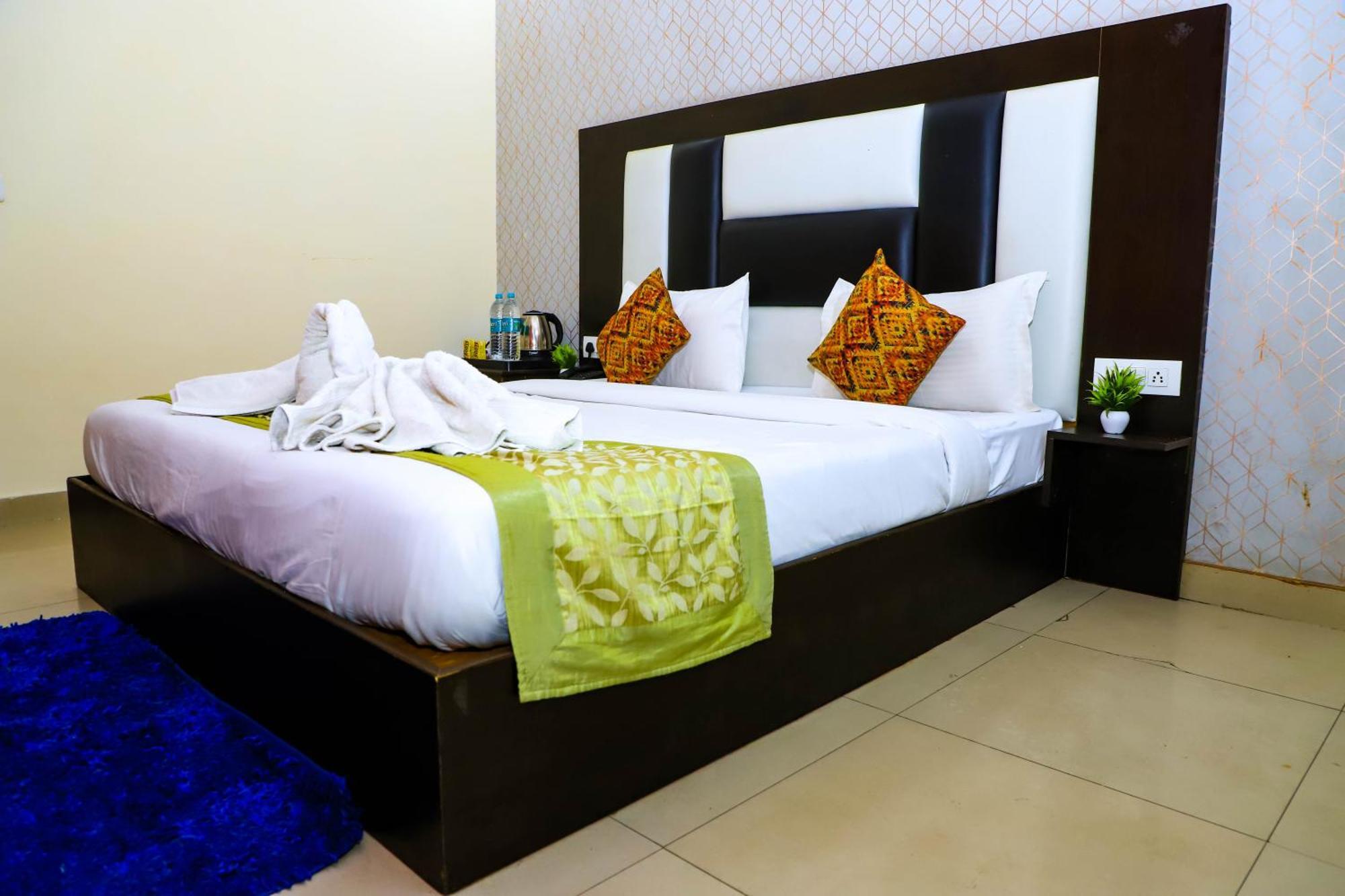 Hotel Global Inn By Quality Inn Nowe Delhi Zewnętrze zdjęcie