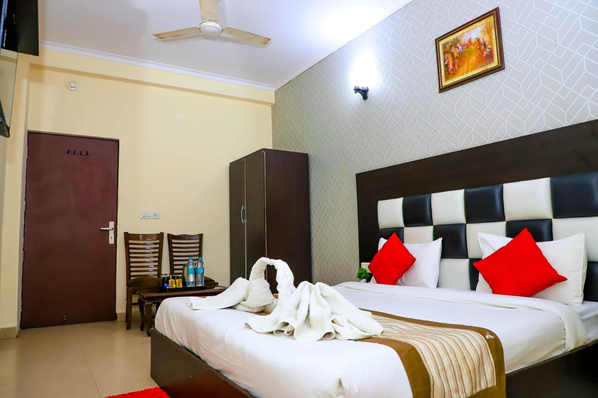 Hotel Global Inn By Quality Inn Nowe Delhi Zewnętrze zdjęcie